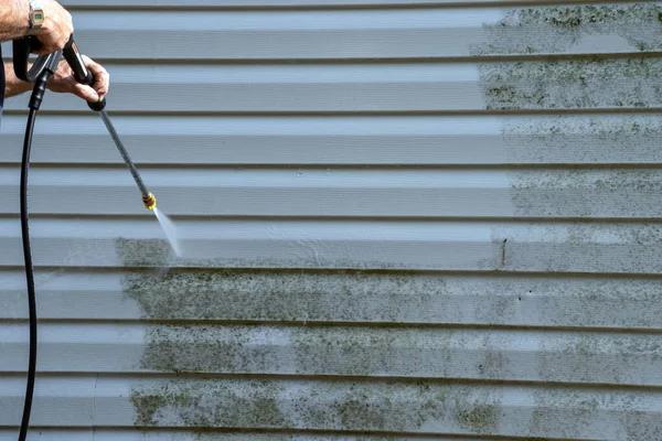 Tackling Siding Challenges: From Cleaning to Replacement